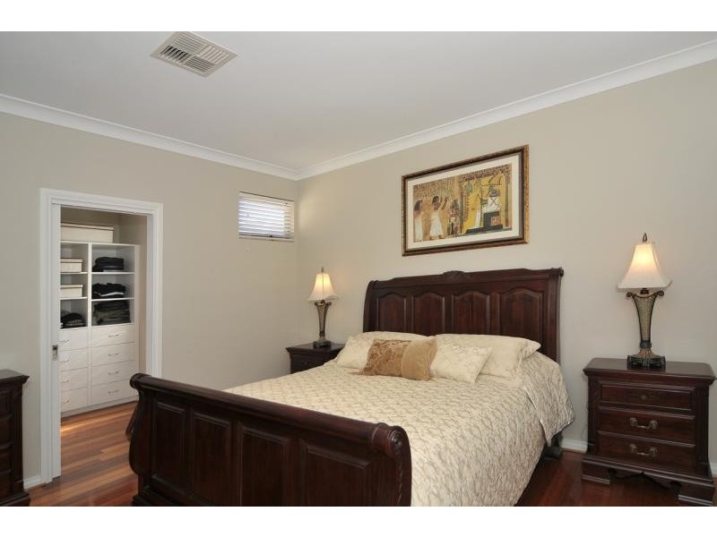 4 Atiu Street, Mawson Lakes SA 5095