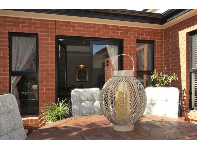 4 Atiu Street, Mawson Lakes SA 5095