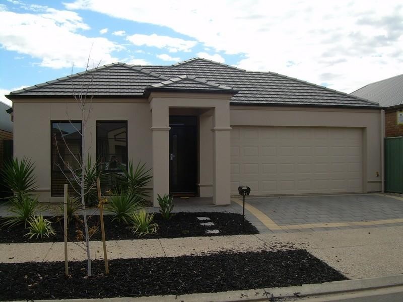 11 Brimpton Avenue, Mawson Lakes SA 5095