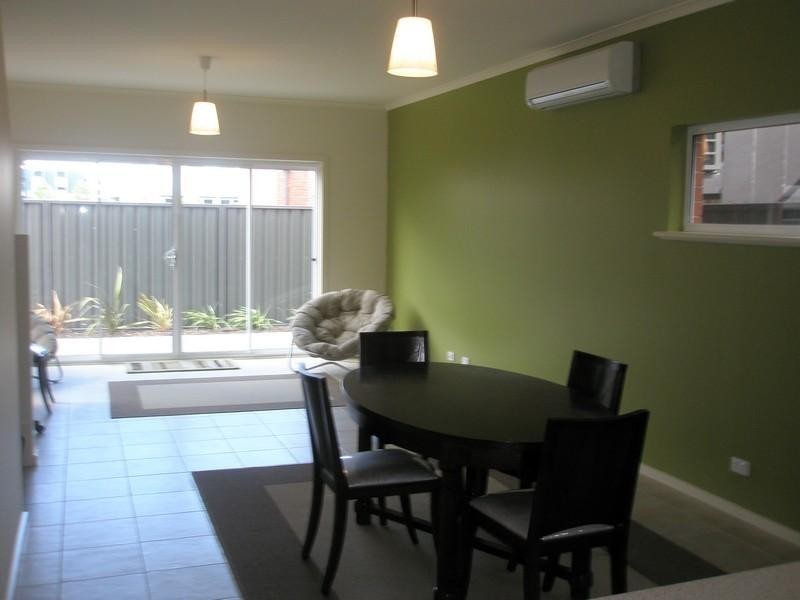 27 Robinson Street, Mawson Lakes SA 5095