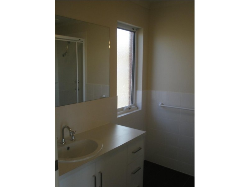 27 Robinson Street, Mawson Lakes SA 5095