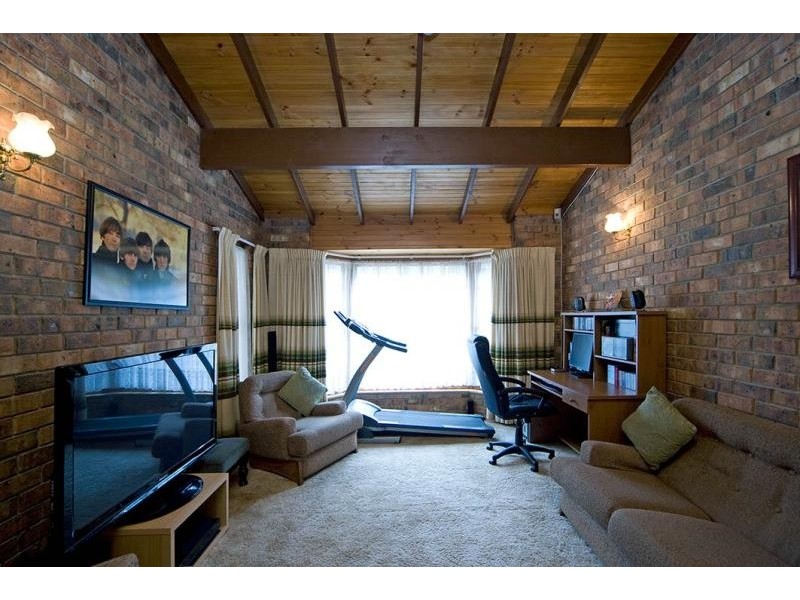 8 Promotion Drive, Hillbank SA 5112