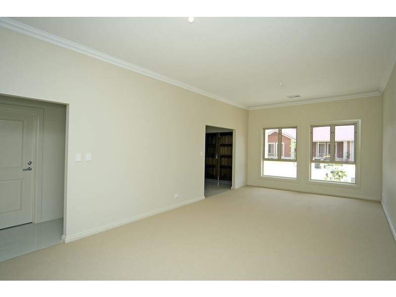 3 Cygnet Street, Mawson Lakes SA 5095