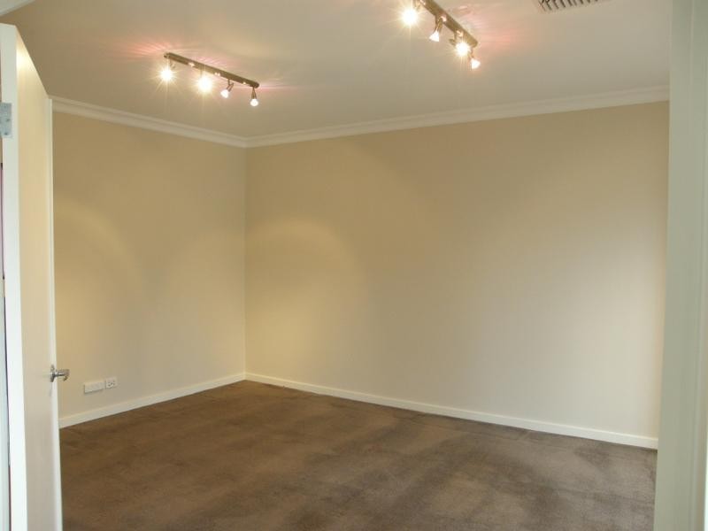 9 Jackson Street, Mawson Lakes SA 5095