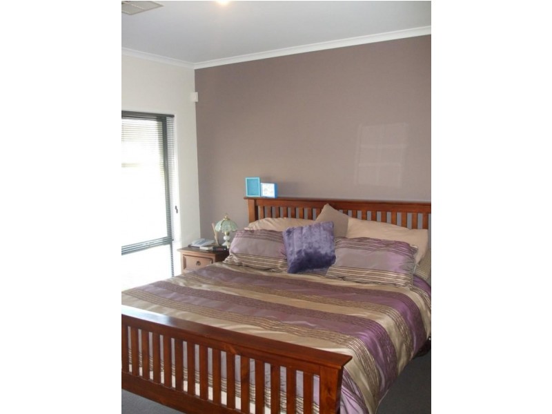 5 Adeline Street, Mawson Lakes SA 5095