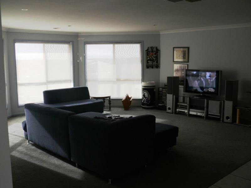 1 WHITFIELD CIRCUIT, Nicholls ACT 2913