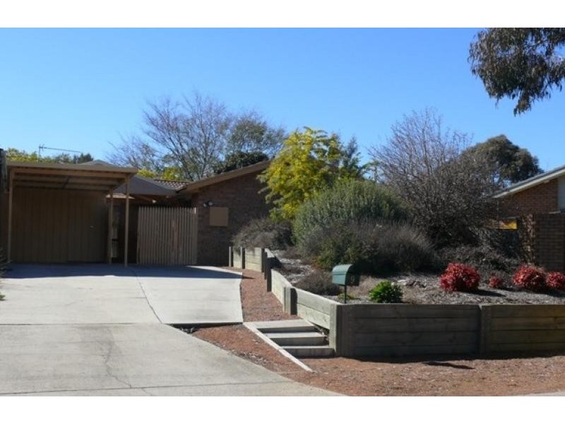 9 MARENGO PLACE, Isabella Plains ACT 2905