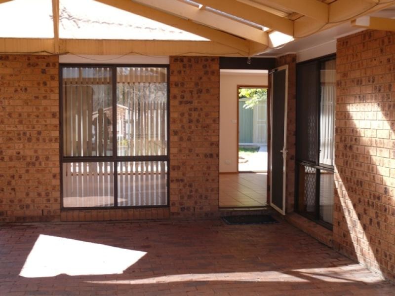 9 MARENGO PLACE, Isabella Plains ACT 2905