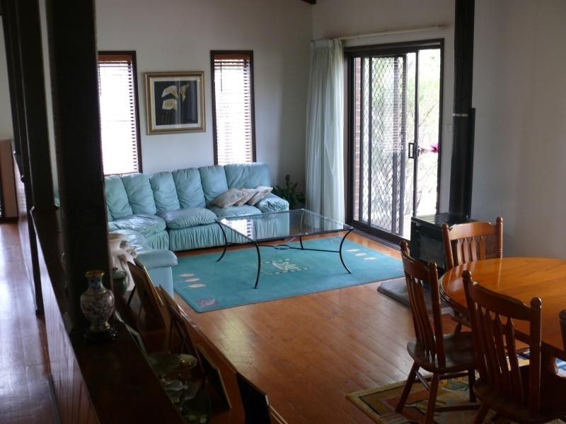 8 Gilday Place, Fadden ACT 2904