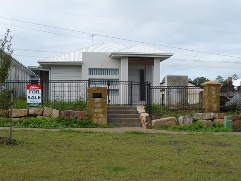 4 PIKE LANE, Warner QLD 4500