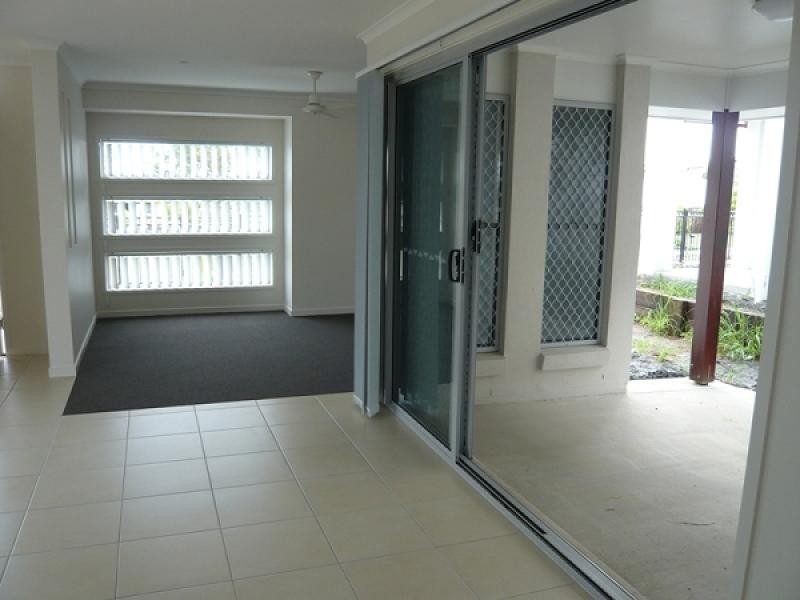 4 PIKE LANE, Warner QLD 4500