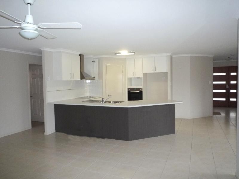 19 BROWNELL STREET, Warner QLD 4500