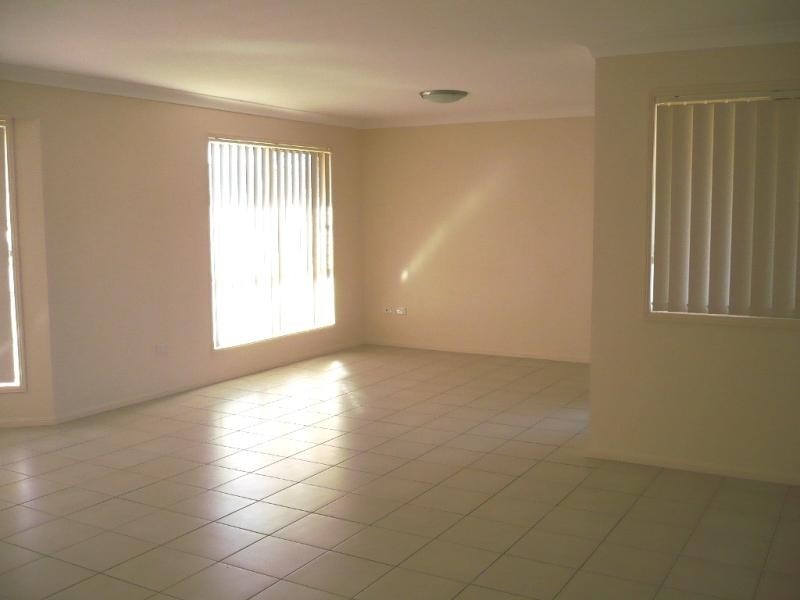 2 Squire Court, Bray Park QLD 4500