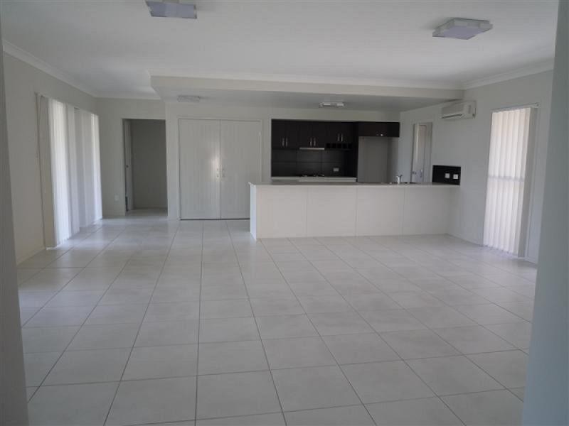 14 Michigan Circuit, Warner QLD 4500