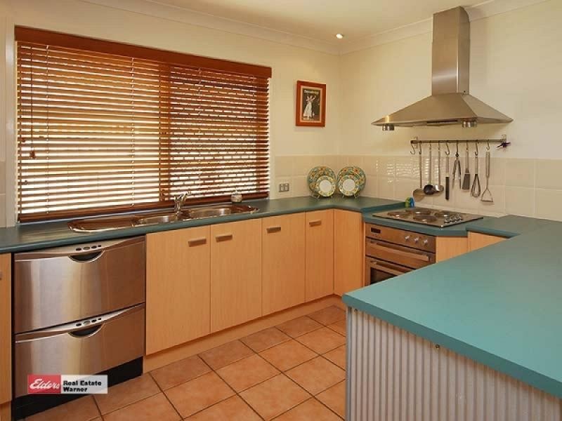 12 Paramount Drive, Warner QLD 4500