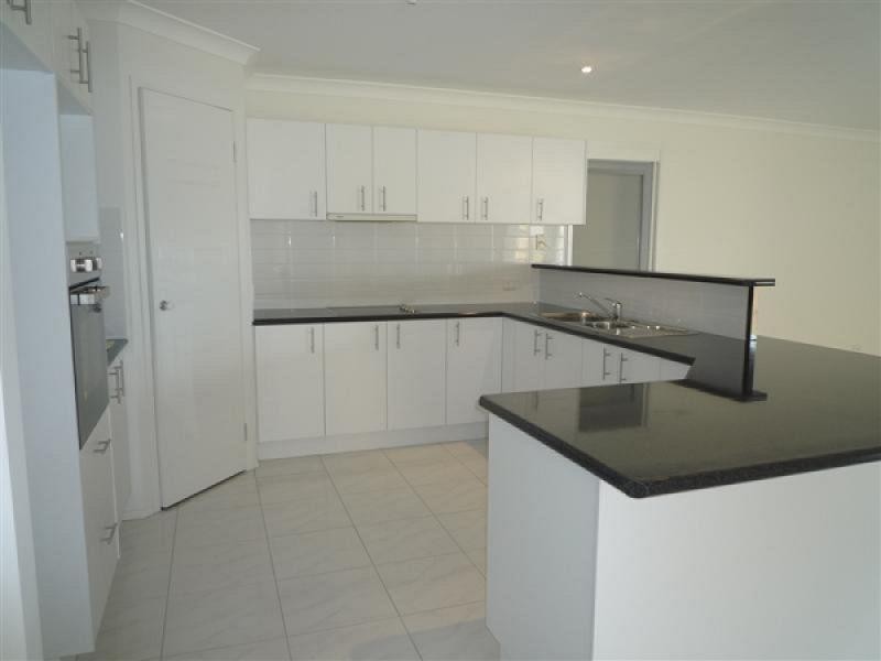 107 Kurrajong Drive, Warner QLD 4500