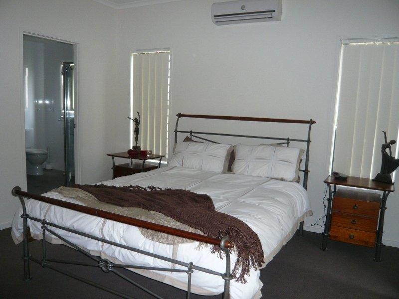 16 Ontario Drive, Warner QLD 4500