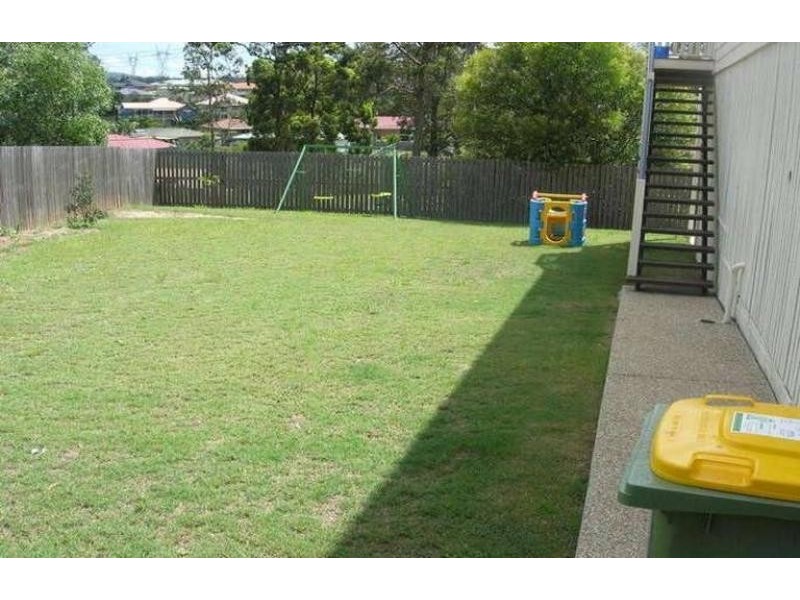 4 Chestnut Place, Warner QLD 4500