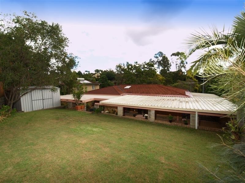 Eatons Hill QLD 4037