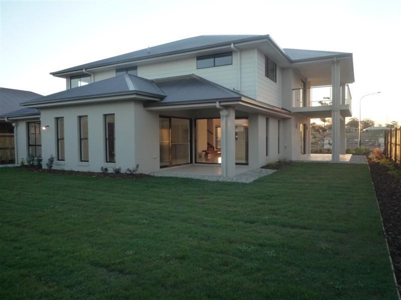 3 Swan Parade, Warner QLD 4500