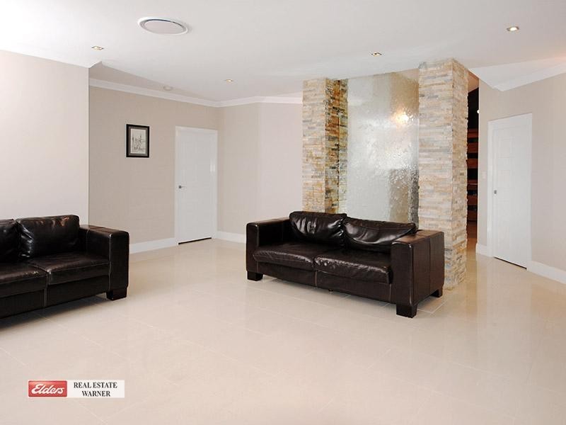 Warner QLD 4500