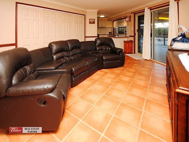 15 Lightwood Place, Narangba QLD 4504