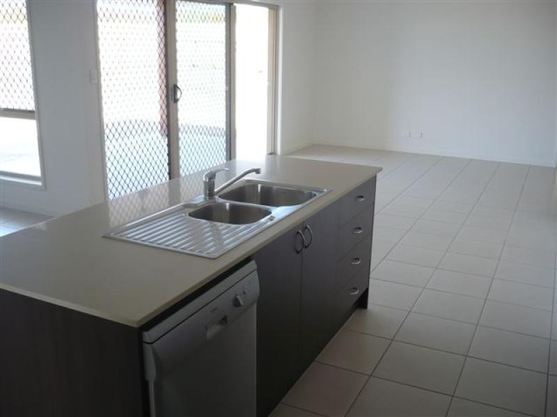 11 Perrins Close, Warner QLD 4500