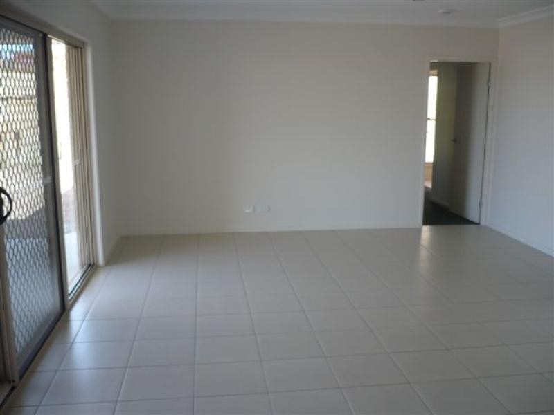 11 Perrins Close, Warner QLD 4500