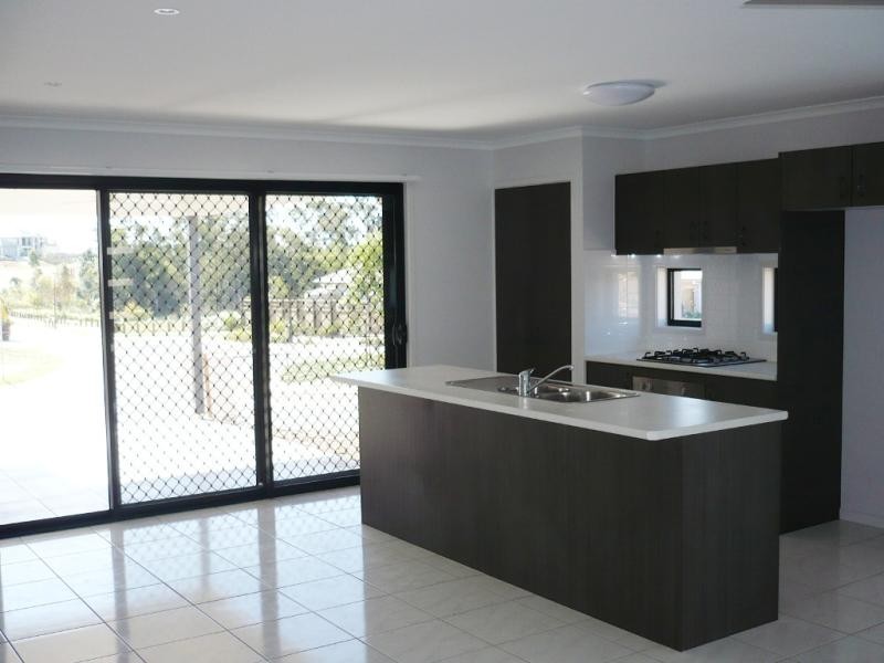 Warner QLD 4500