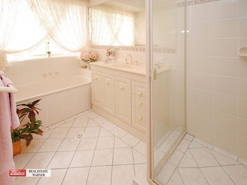 38 Paramount Drive, Warner QLD 4500