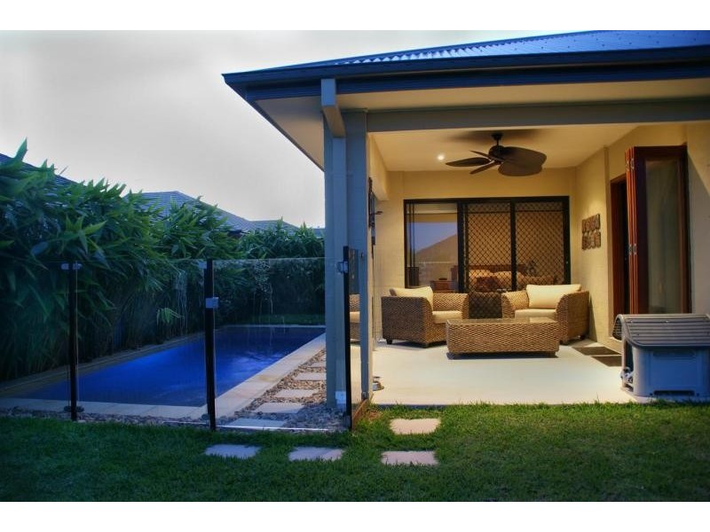 44 Swan Parade, Warner QLD 4500