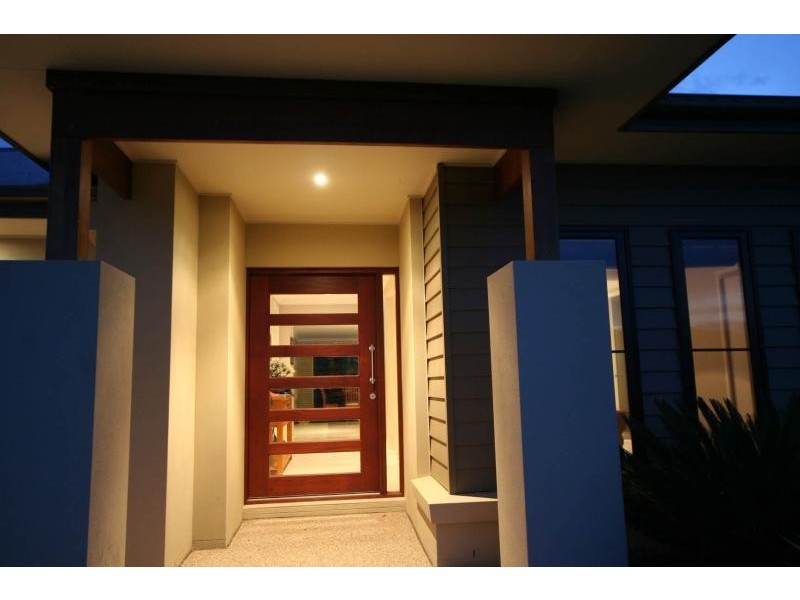 44 Swan Parade, Warner QLD 4500