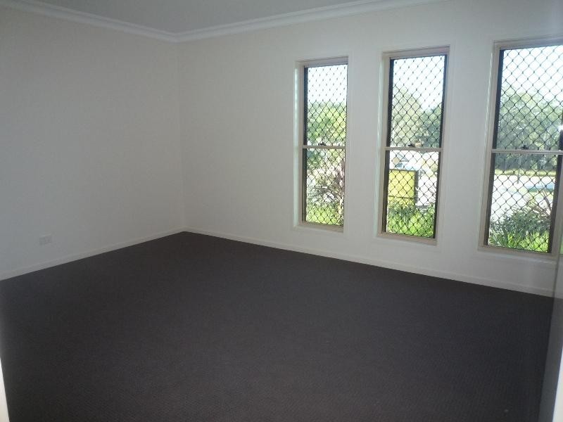 11 Perrins Close, Warner QLD 4500