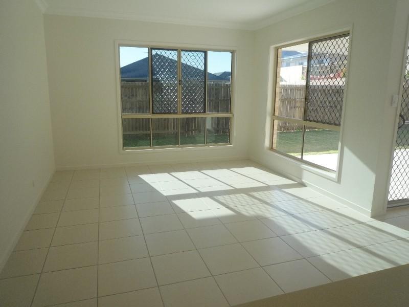 11 Perrins Close, Warner QLD 4500