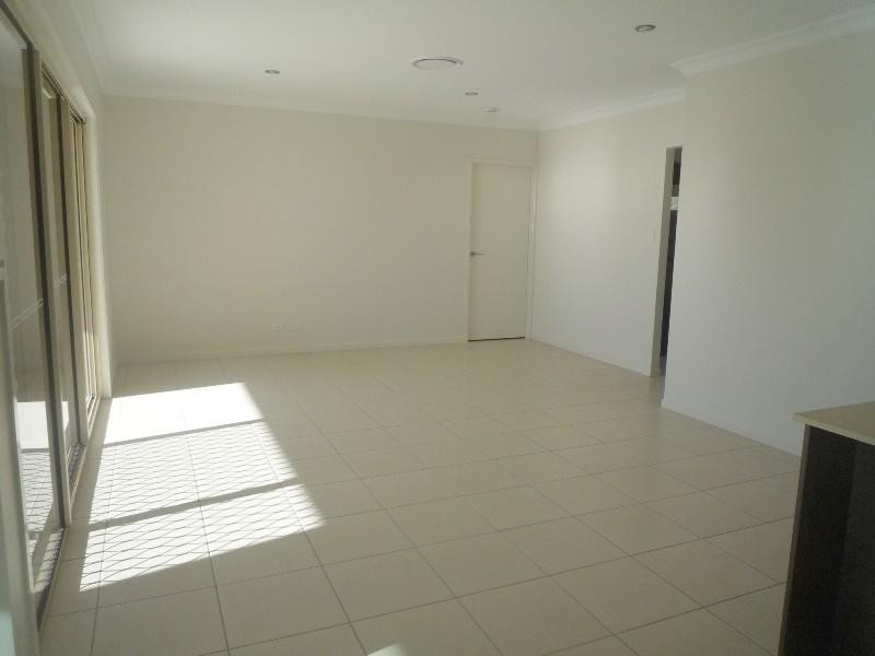 11 Perrins Close, Warner QLD 4500