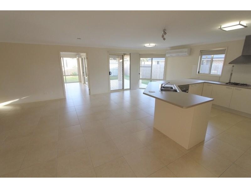 43 Barambah Circuit, Warner QLD 4500