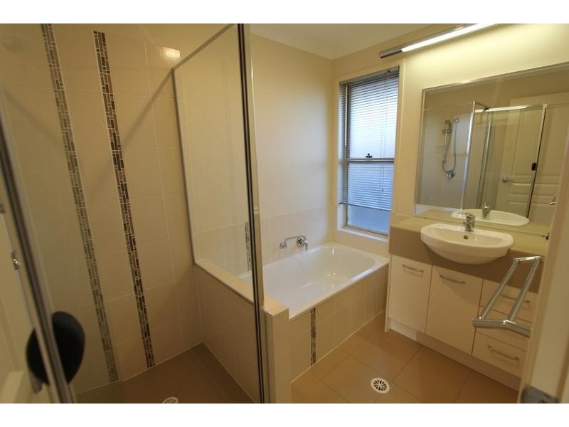 Warner QLD 4500