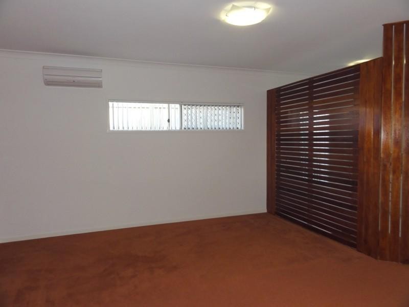 Warner QLD 4500