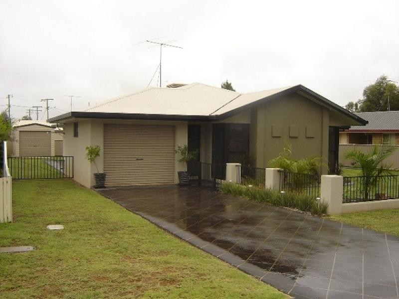 25 NOWLAND STREET, Chinchilla QLD 4413