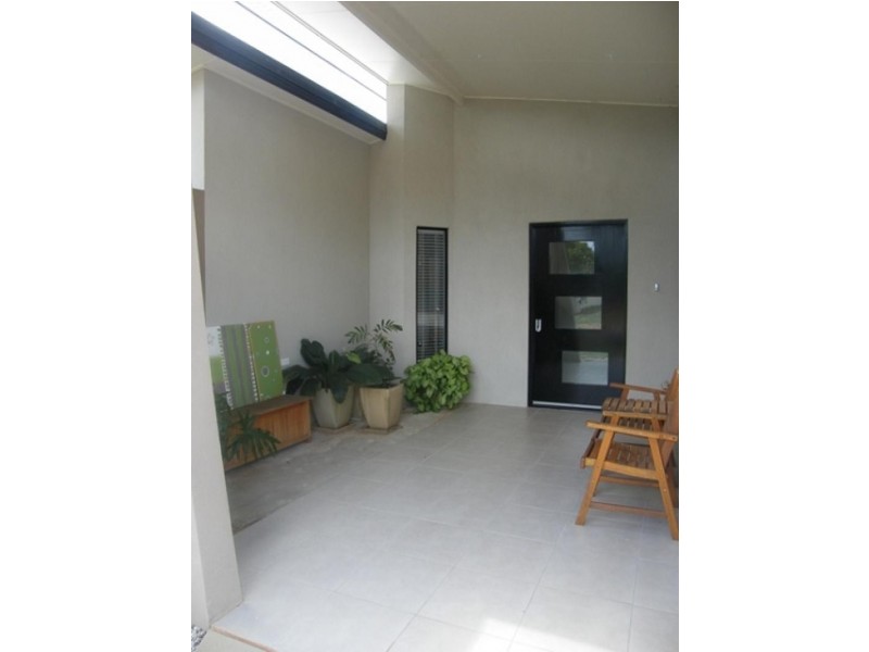 5 Holland Street, Chinchilla QLD 4413