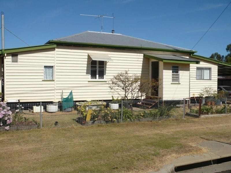 62 KING STREET, Chinchilla QLD 4413