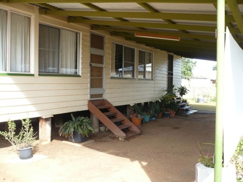 62 KING STREET, Chinchilla QLD 4413