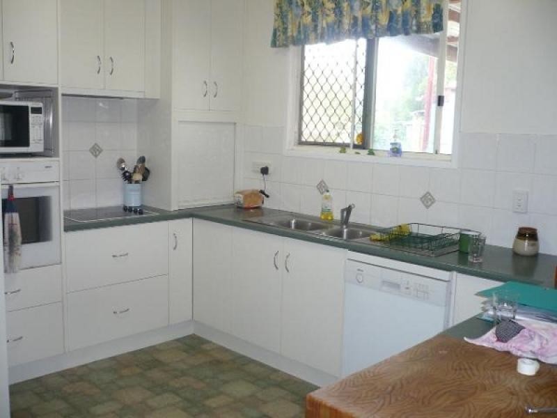 6 COVINGTON STREET, Chinchilla QLD 4413