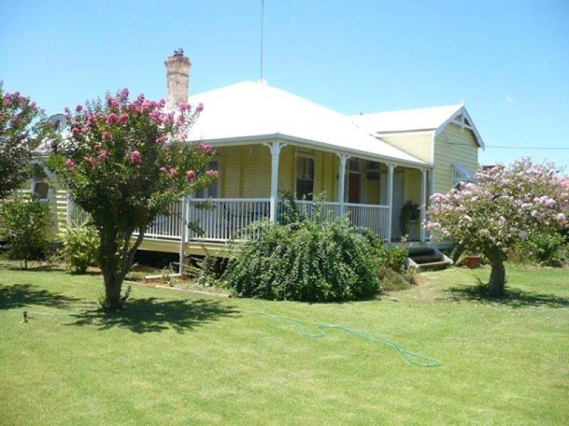 57 Zeller Street, Chinchilla QLD 4413