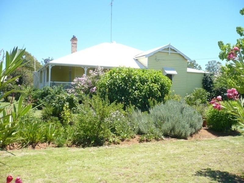 57 Zeller Street, Chinchilla QLD 4413