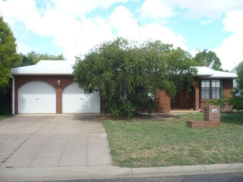 25 Mackie Street, Chinchilla QLD 4413