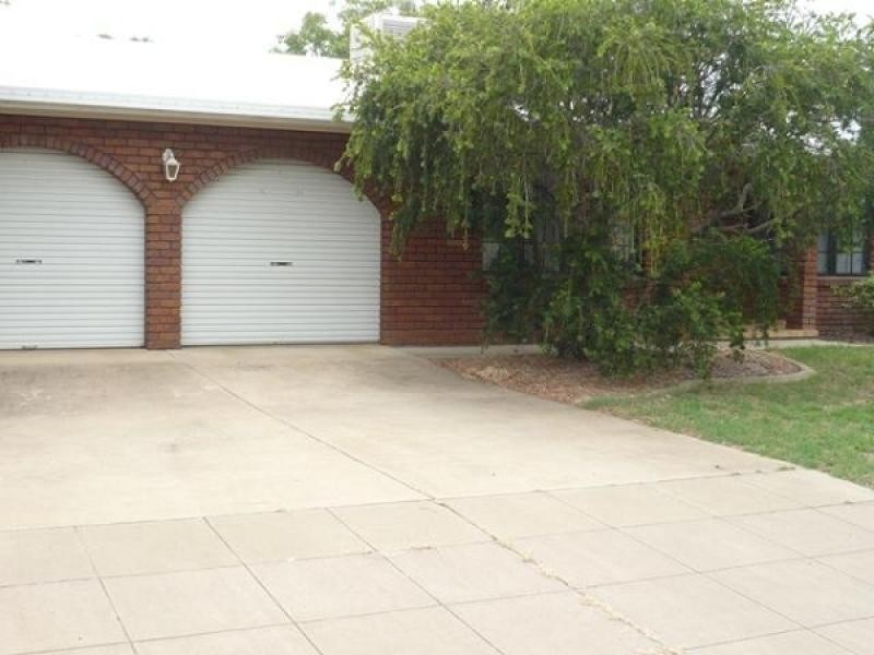 25 Mackie Street, Chinchilla QLD 4413