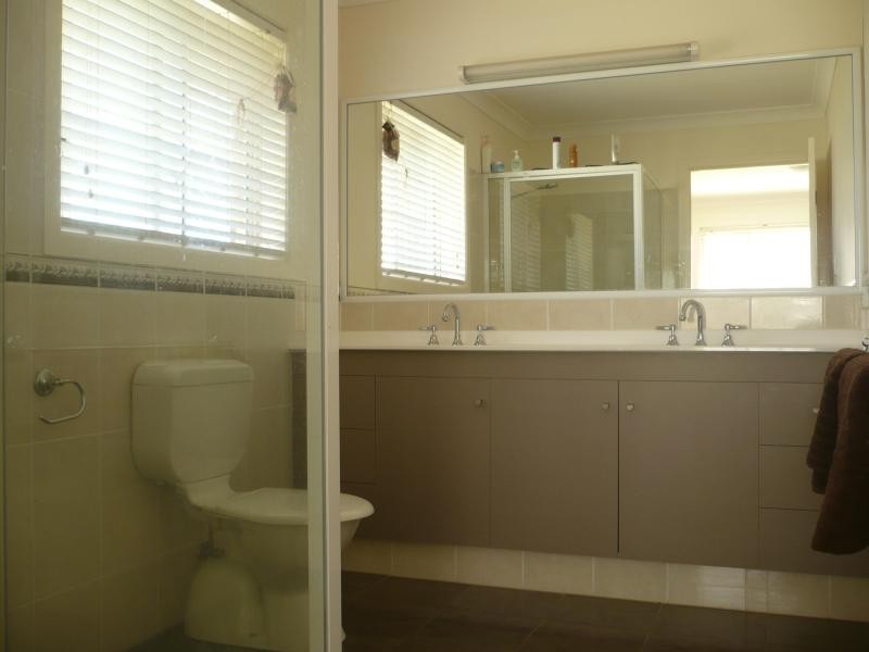 12 Back Avenue, Chinchilla QLD 4413