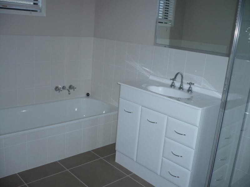 4 McKenzie Street, Chinchilla QLD 4413