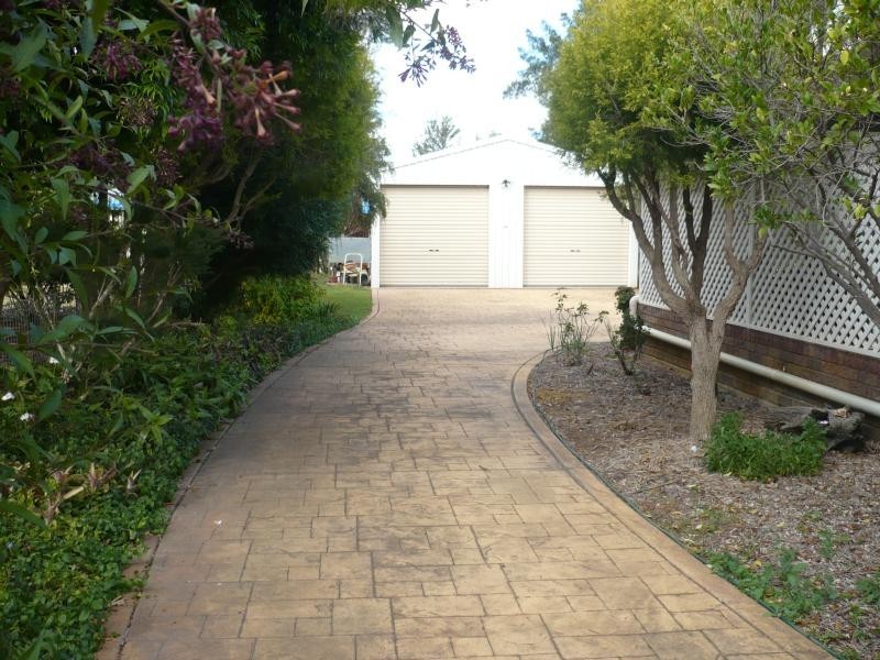 33 Atkins Street, Chinchilla QLD 4413